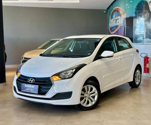 HYUNDAI HB20 1.6 COMFORT PLUS 16V FLEX 4P MANUAL HYUNDAI HB20 1.6 COMFORT PLUS 16V FLEX 4P MANUAL